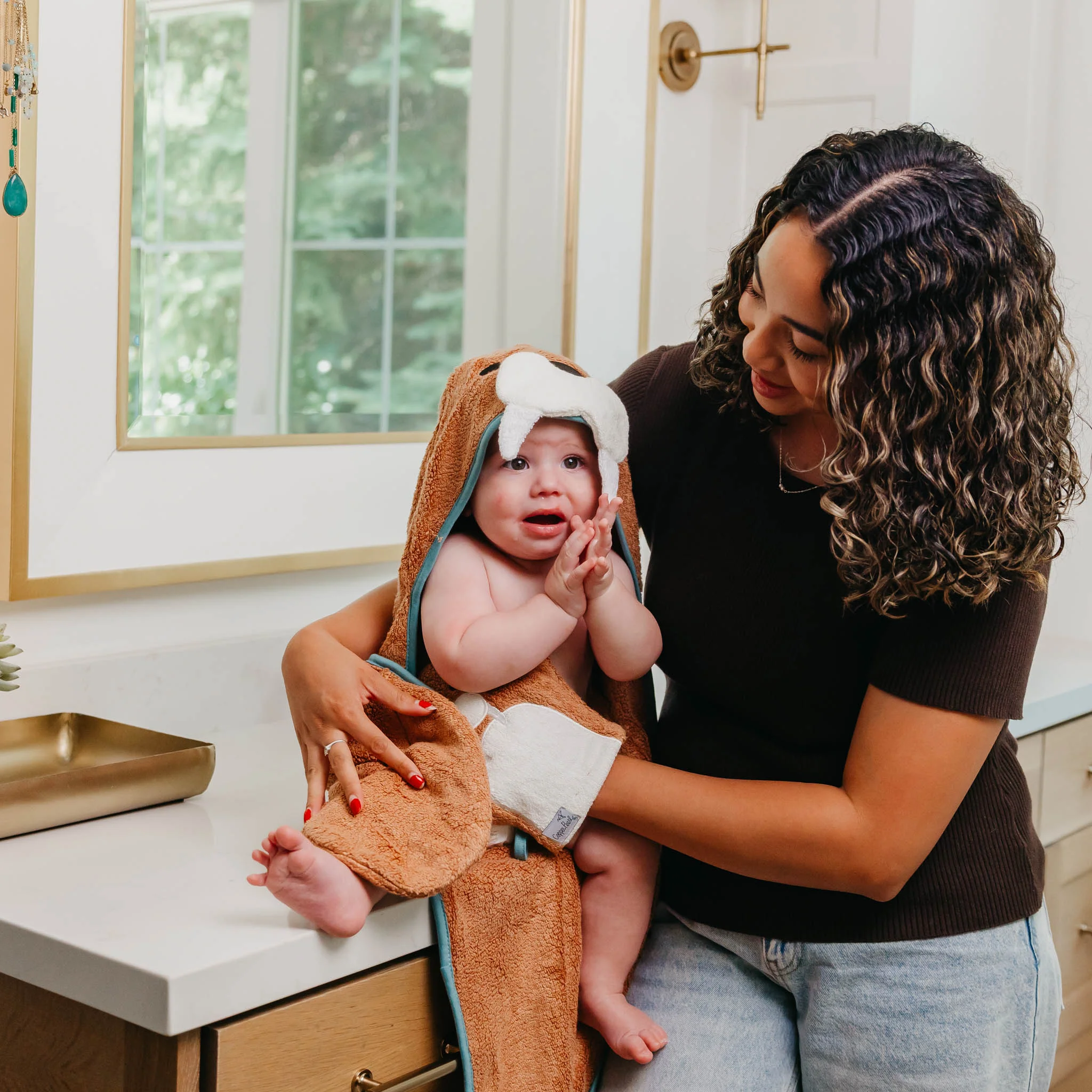 Character Bamboo Hooded Towel - Wally - Image 5