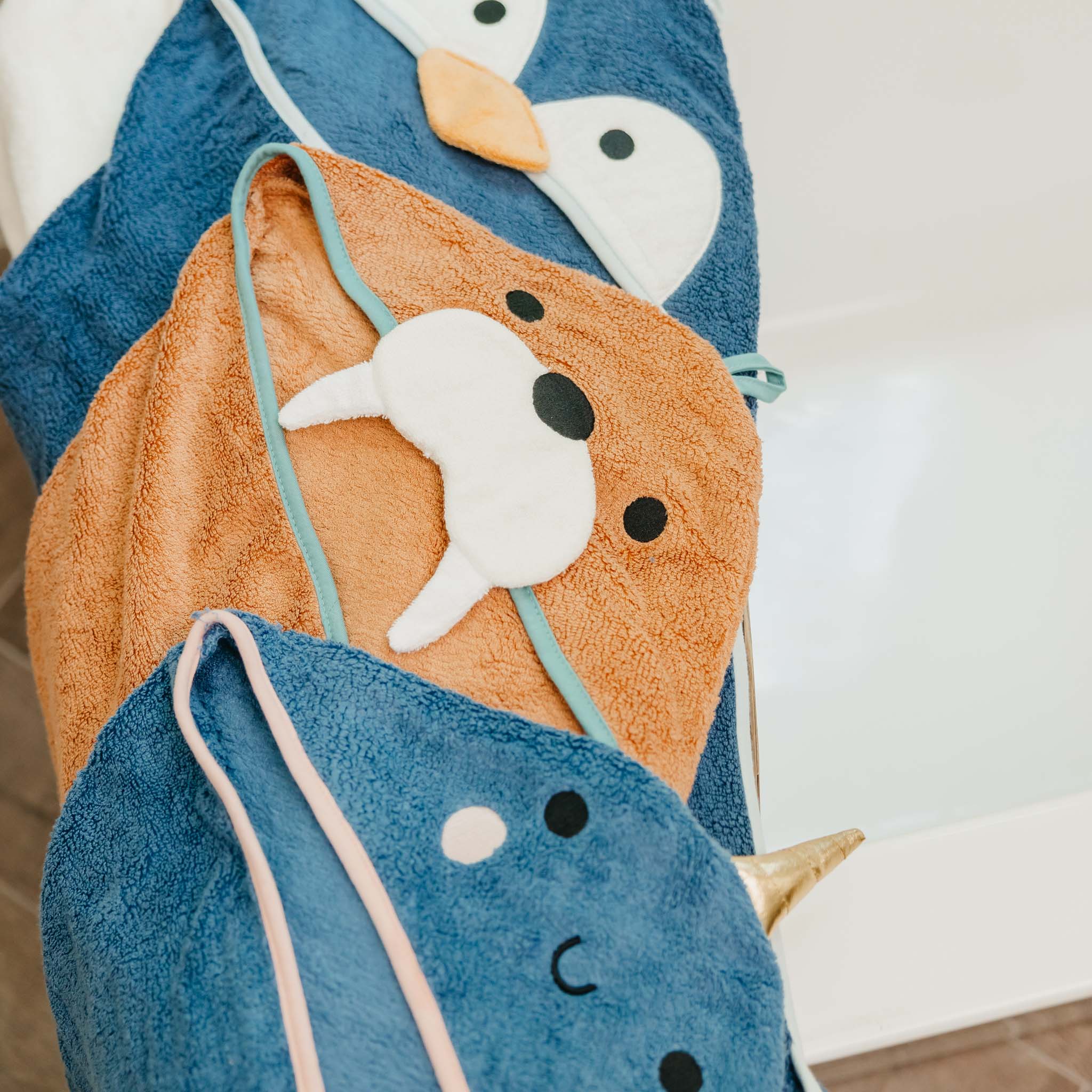 Character Bamboo Hooded Towel - Wally - Image 6