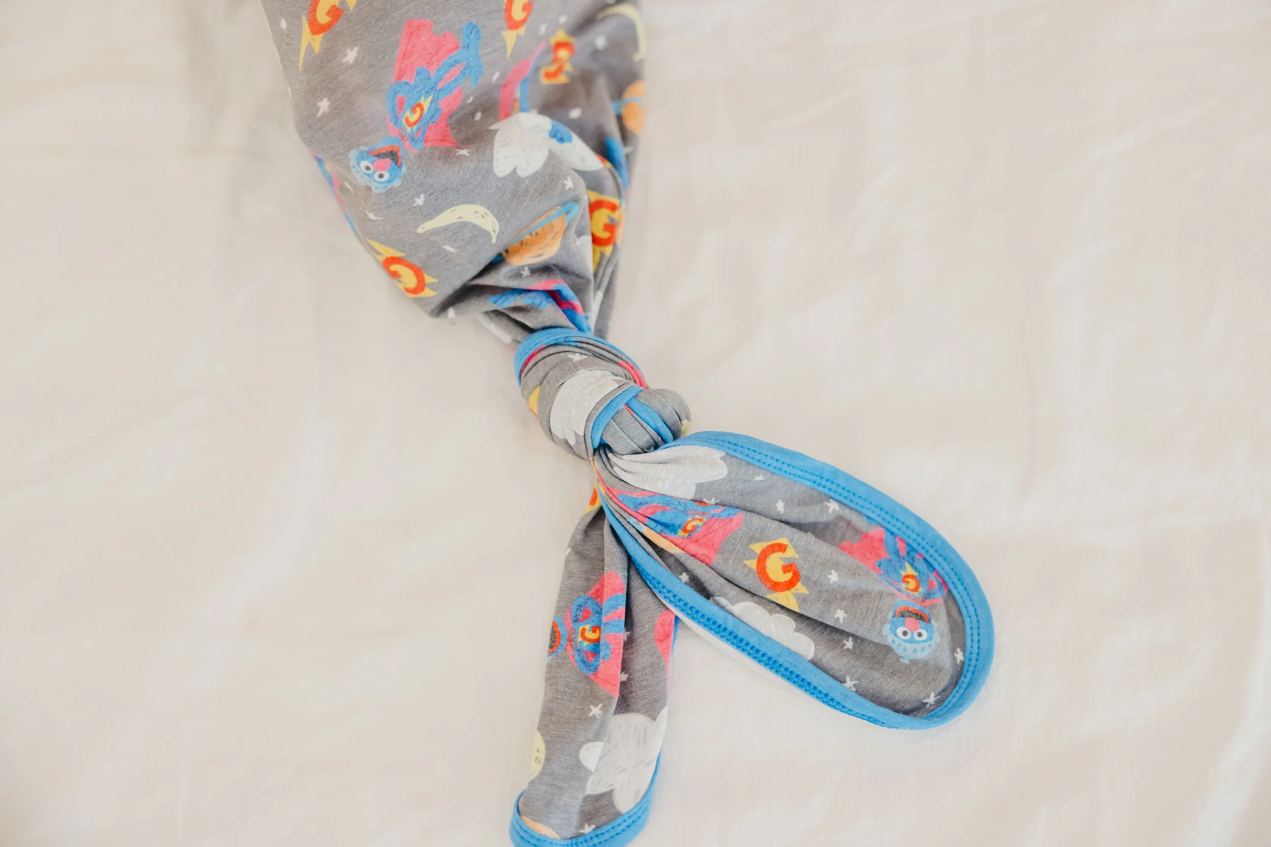 Newborn Knotted Gown - Super Grover - Image 3