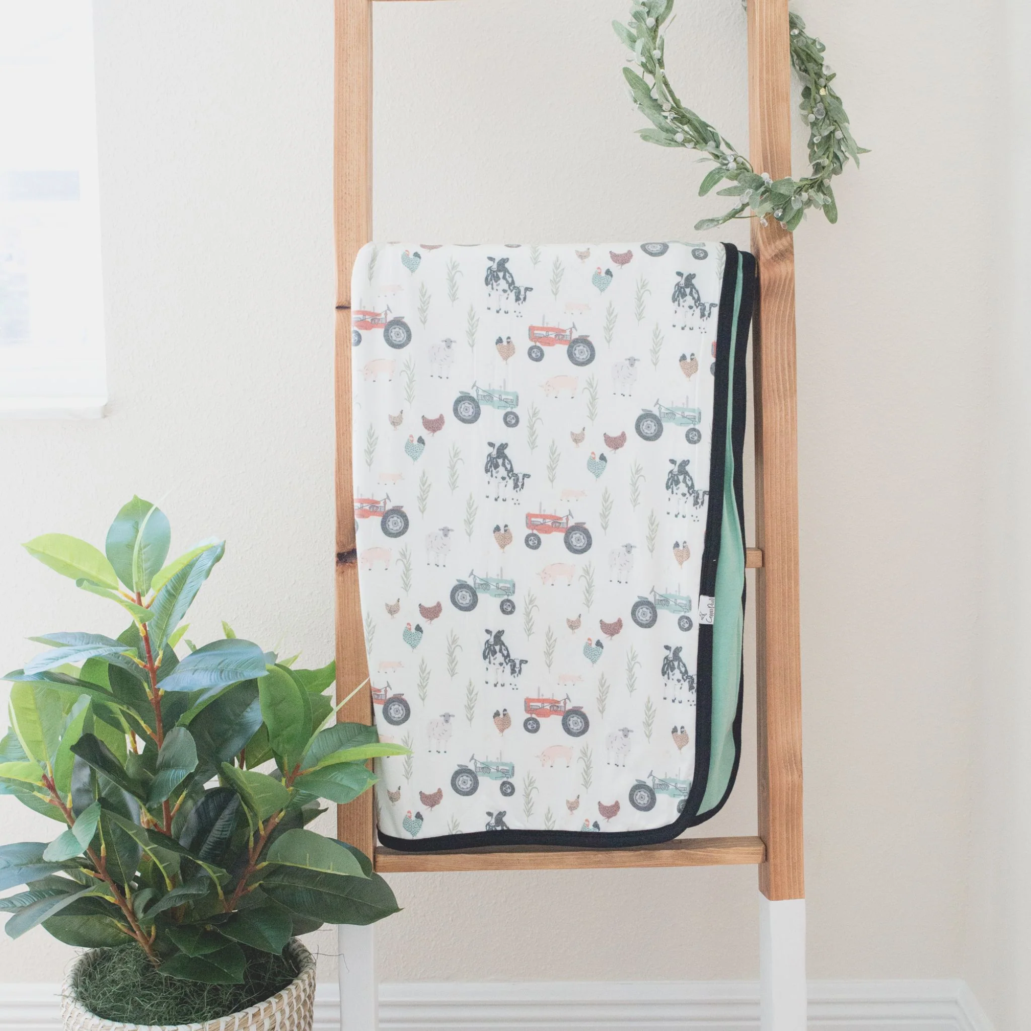 Three-Layer Jumbo Quilt - Jo - Image 10