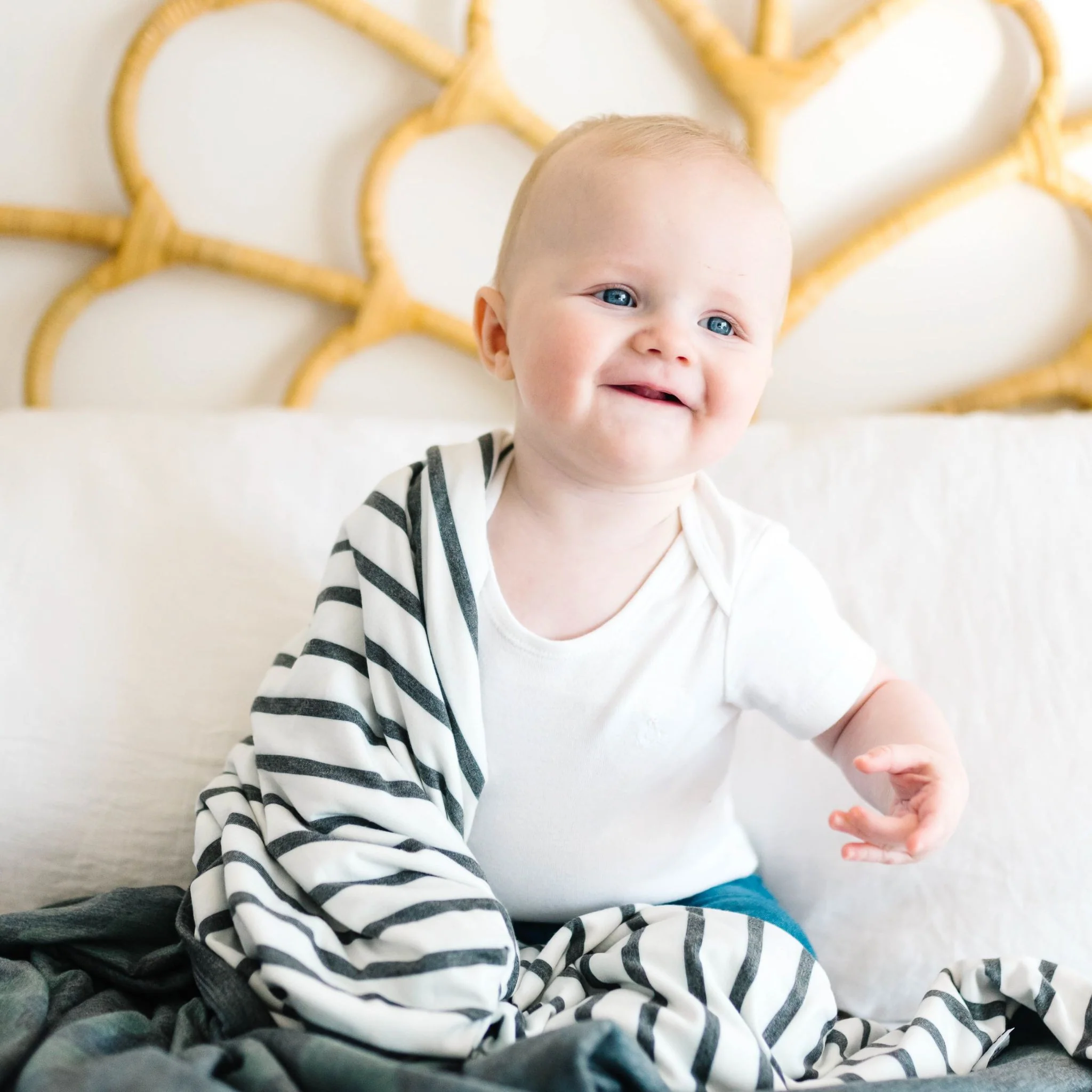 Three-Layer Quilt - Hunter - Image 11