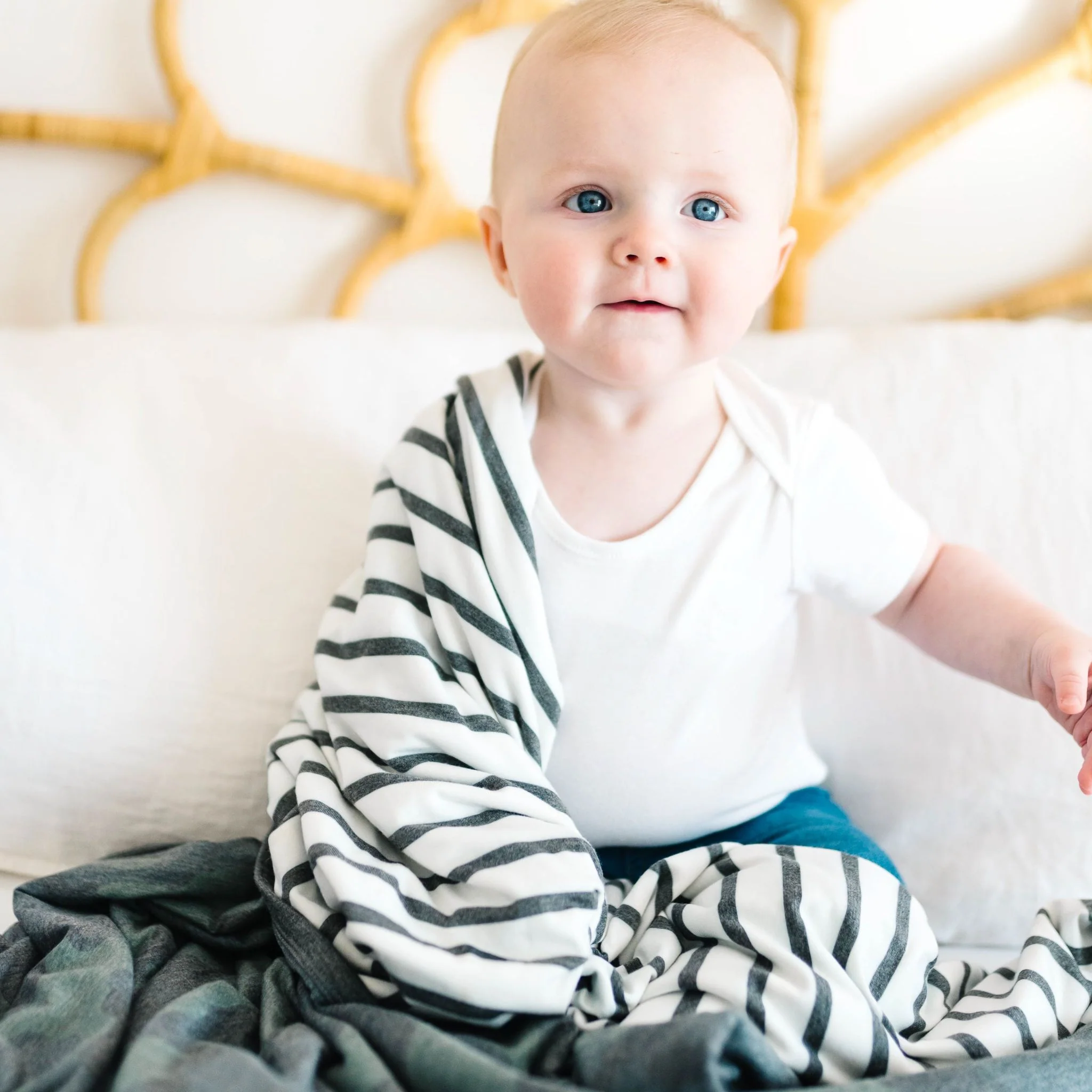 Three-Layer Quilt - Hunter - Image 9